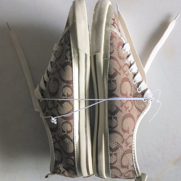 New! Guess Y2K brown & tan canvas signature sneakers (size 8) - Picture 3 of 6